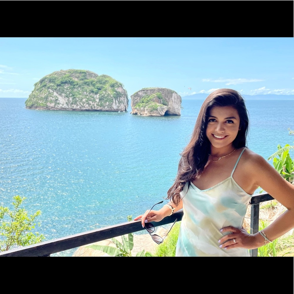 Meet your Posher, Rocio